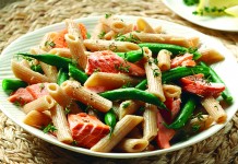 Salmon Penne with Green Beans Vinaigrette salmon pasta