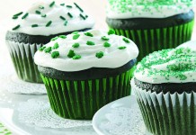 Easy Green Velvet Cupcakes green cupcake