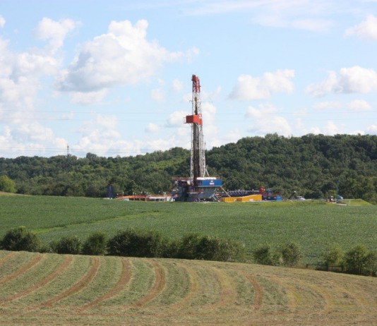 deep well Marcellus shale rig