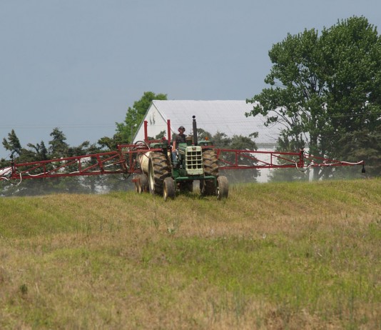 Field sprayer