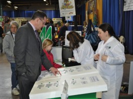 Shell rep at 4-H learning station