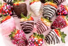 White & Chocolate Covered Strawberries