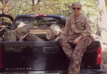 Heating with wood: Three mistakes to avoid Stack of firewood in truckbed