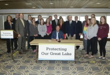 Breaking: Kasich signs Lake Erie executive order Lake Erie