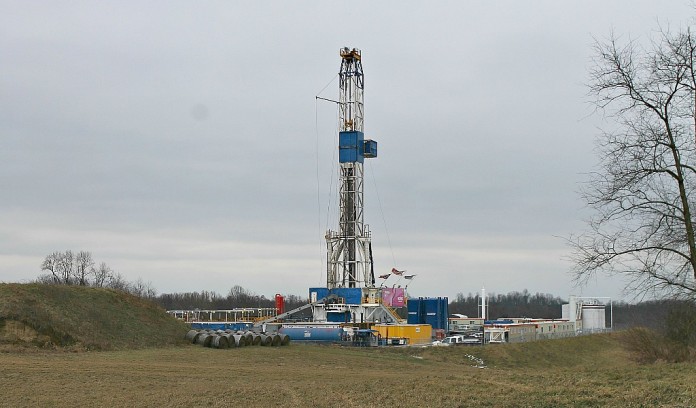 Ohio oil and gas well rig