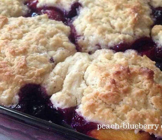 peach blueberry cobbler