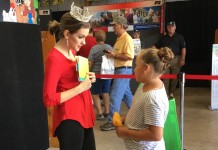 Miss America engages children at Ag Progress Days Miss America meets children
