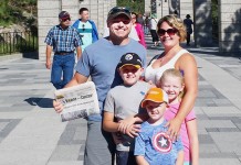 Vacation with Us: Mozes family at Mount Rushmore