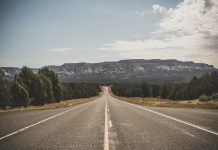Lincoln Highway stretches across country