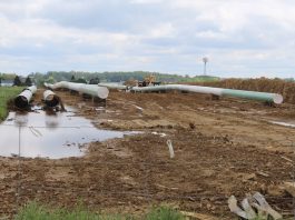 Oil and gas drilling permits remain strong in Ohio, Pa. Rover pipeline construction