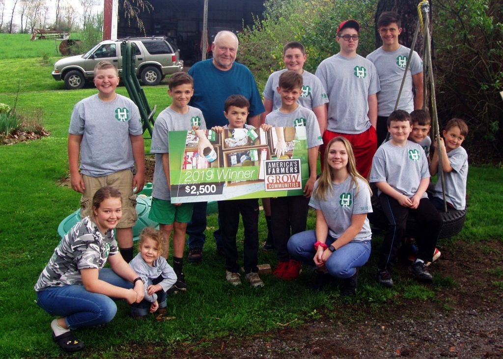 Hicks & Hayseeds 4-H Club