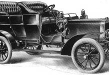 Deere’s short-lived involvement in autos Deere-Clark car