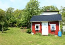 Rain barrels help save water, money rain barrel