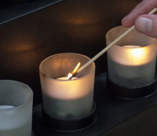 Childhood memories: The sensory scents of late summer candle