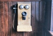 The telephones of yesterday telephone