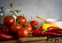 How to safely can salsa tomatoes