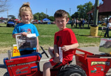 Visiting the Red Power Round Up’s Kiddie Tractor Pull with the Litmans
