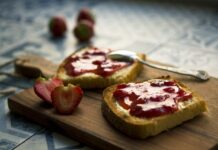 USDA: Add these food safety items to back-to-school shopping list jelly toast