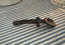 Help us identify Item No. 1240 Item No. 1240