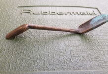 Help us identify Item No. 1242 Item No. 1242