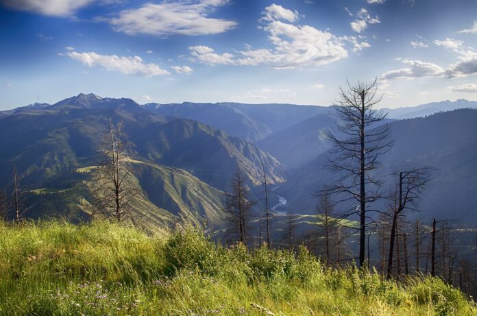 Idaho mountains and river