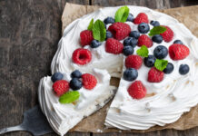 Berry Pavlova