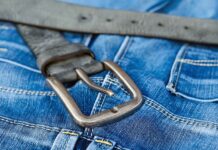 ‘Overalls, two shoes and a belt’ jeans