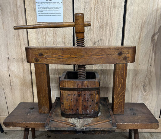 Johnny Appleseed’s trees gave rise to J.M. Smucker Company fruit press