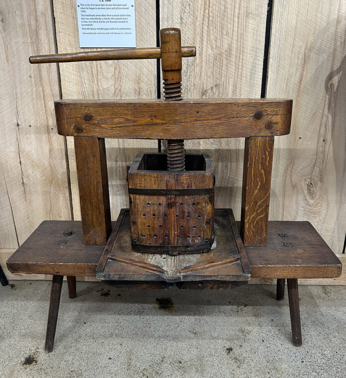 2 fruit press-WEB fruit press