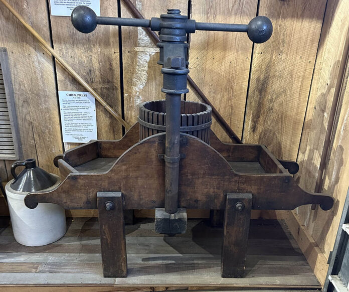 cider press-WEB
