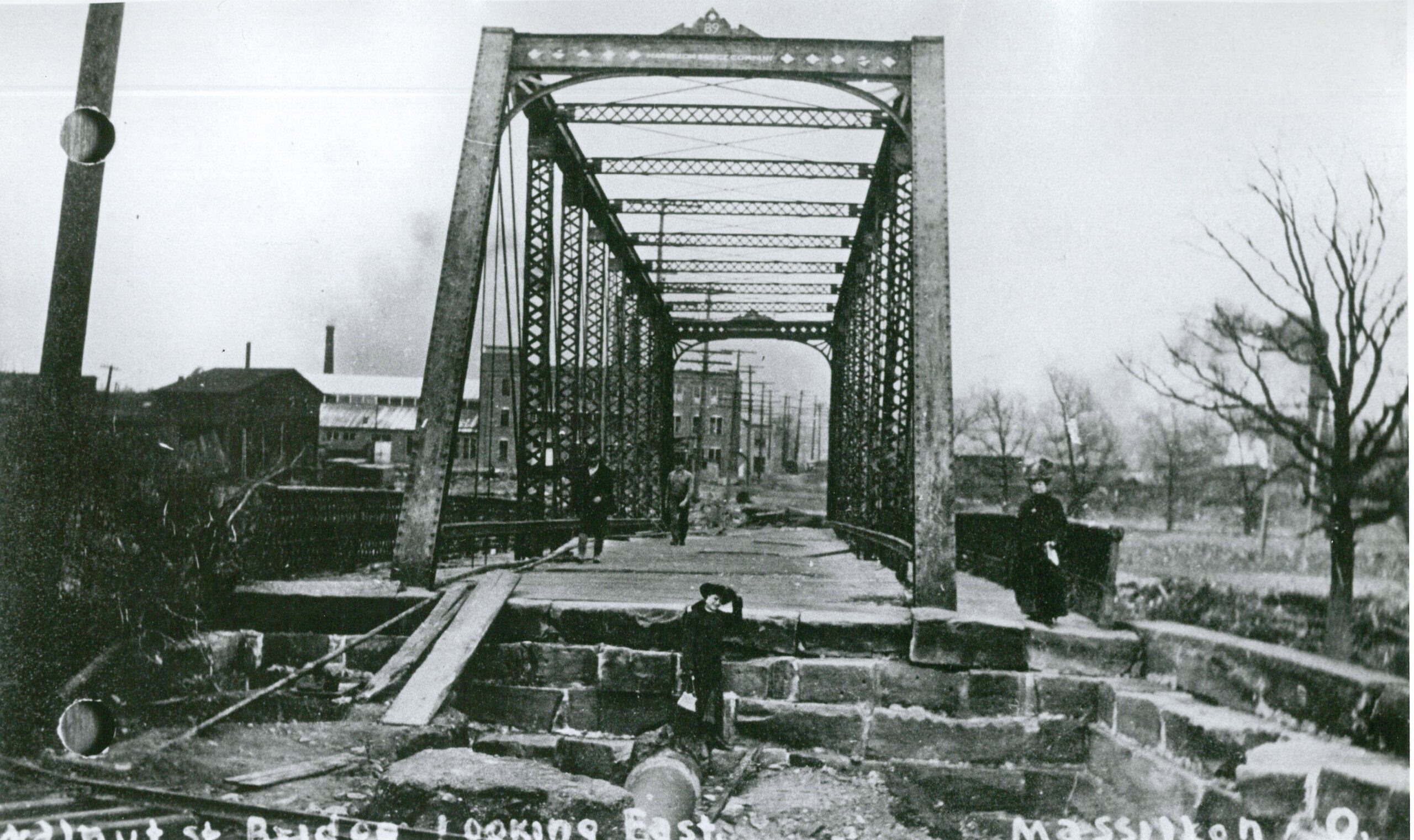 Walnut Street bridge