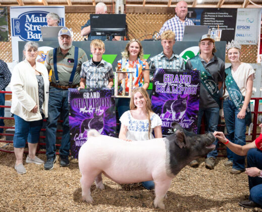 GRAND CHAMPION HOG: HADLEY JOHNSTON