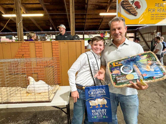 GRAND CHAMPION BROILER CHICKEN: SULLY ROBERTS