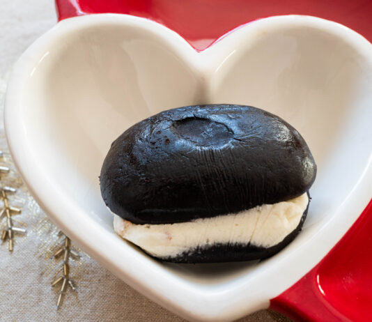 How to make a classic chocolate gob Chocolate gob