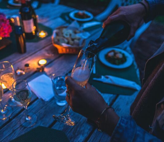 How to host a memorable dinner party for any occassion
