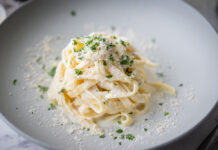 Fettuccine Alfredo
