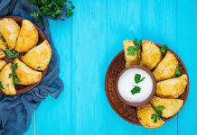 Tuna or Chicken Empanadas