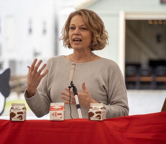 PA Farm Bureau, dairy industry urge schools to return whole milk to menus
