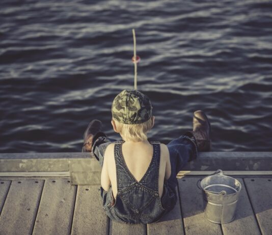 The best fishing partners have a wagging tail —and a closed mouth